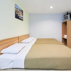 3* Hotel Tang Hotel, Petaling Street, Merdeka Pnb 118 Tower
